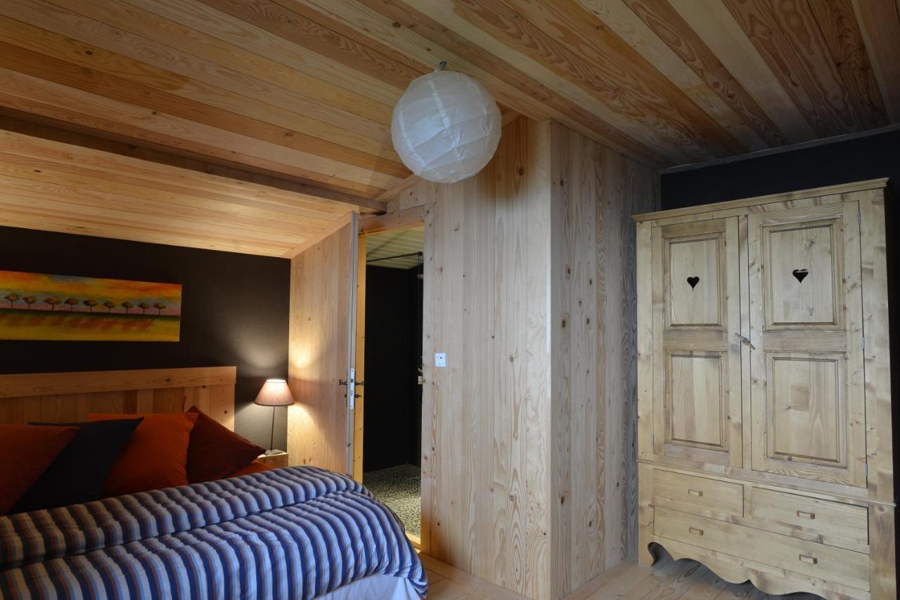 לינה וארוחת בוקר ונטרון Le Chalet De Valentine מראה חיצוני תמונה