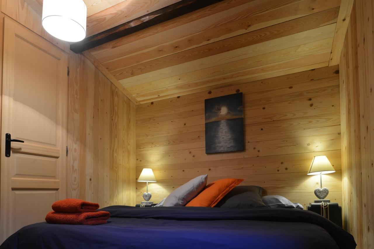 לינה וארוחת בוקר ונטרון Le Chalet De Valentine מראה חיצוני תמונה
