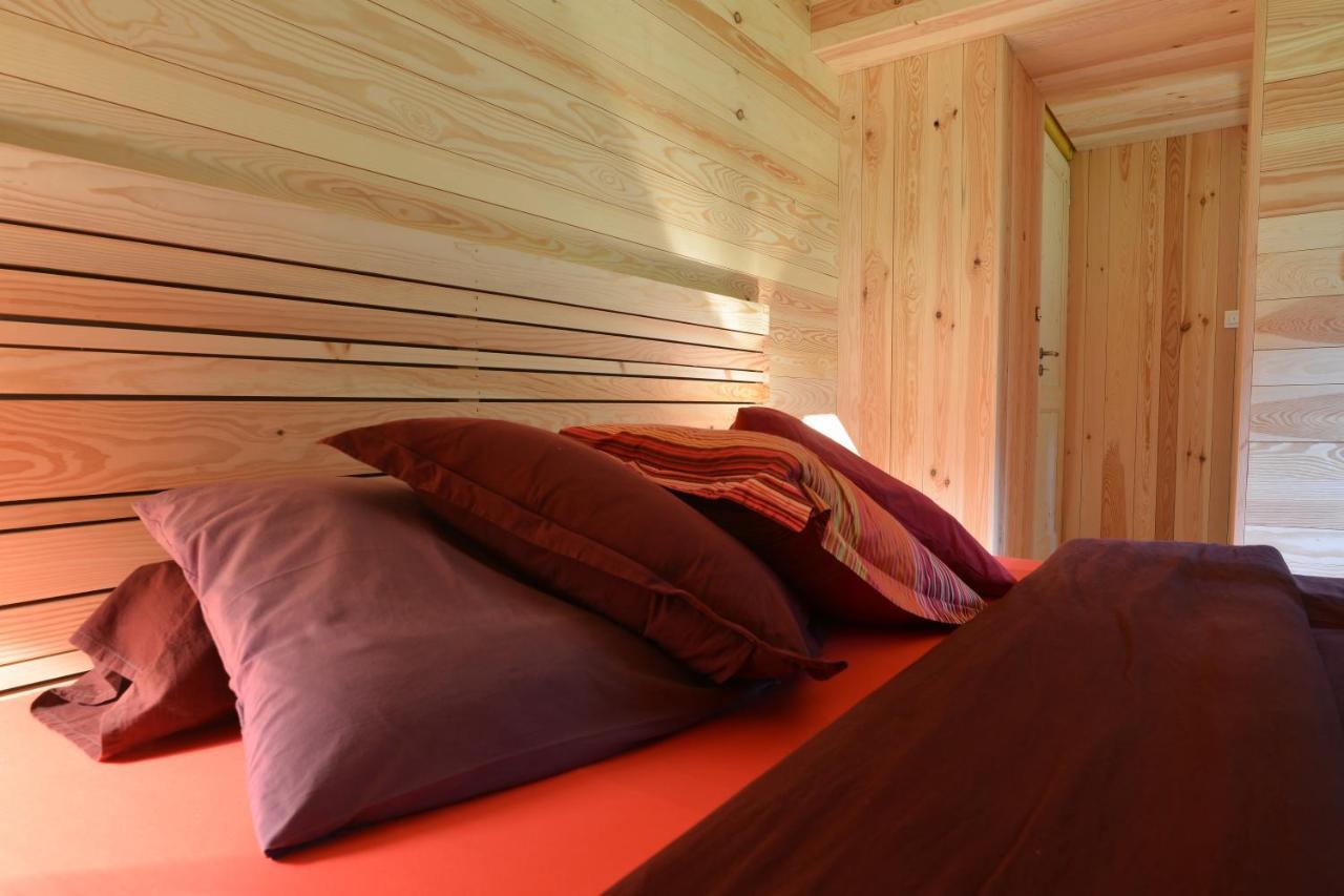 לינה וארוחת בוקר ונטרון Le Chalet De Valentine מראה חיצוני תמונה