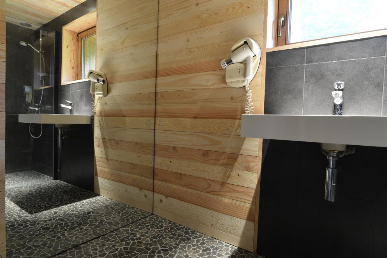 לינה וארוחת בוקר ונטרון Le Chalet De Valentine מראה חיצוני תמונה
